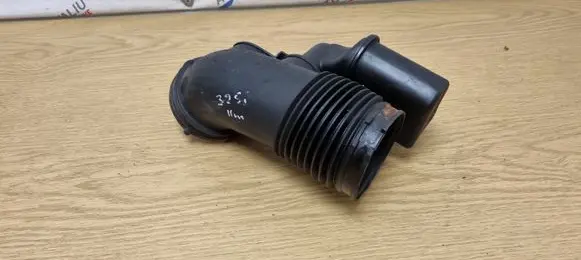 BMW 3 E90 E91 Air intake duct part 7560300