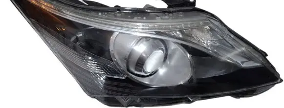 Toyota Avensis T270 Headlight/headlamp 1000017685