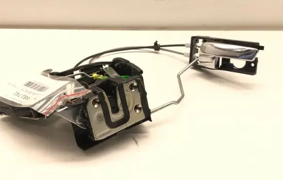 KIA Rio Front door lock