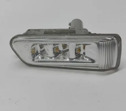 Audi A8 S8 D3 4E Front fender indicator light E11481 ULO3214L
