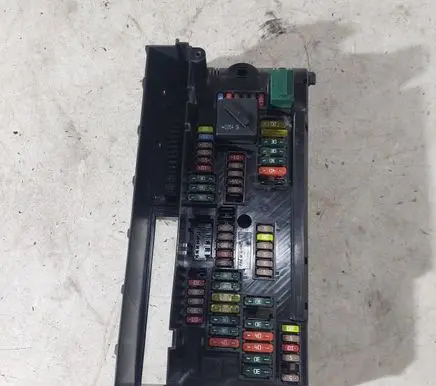 BMW 5 F10 F11 Fuse box set 923442101