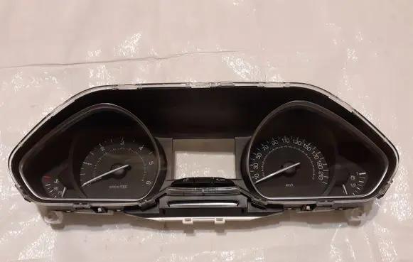 Peugeot 208 Speedometer (instrument cluster) 9814696580