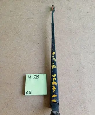 Renault Scenic I Front wiper blade arm 12477877