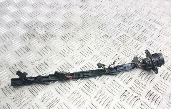 Volkswagen PASSAT B6 Fuel injector wires 