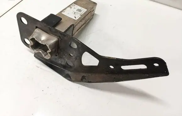 Audi A6 S6 C6 4F Front bumper mounting bracket 4F0807133 4F08071339
