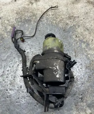 Opel Zafira A Power steering pump