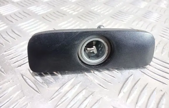 Opel Omega B1 12 V Socket (front) 90460054