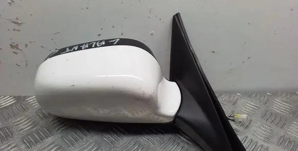 Mitsubishi Galant Front door electric wing mirror 012091