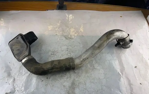 BMW 3 E46 Turbo air intake inlet pipe/hose
