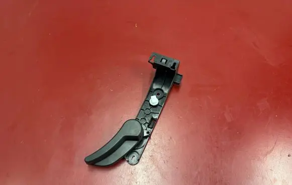 BMW X3 G01 Engine bonnet (hood) release handle 7398009 51237398009