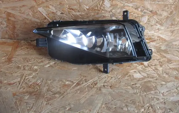 Volkswagen Golf Sportsvan Front fog light 510941661E