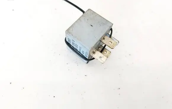 Volkswagen Touran I Other relay 141951253B