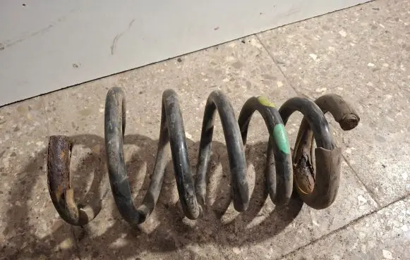 Volvo XC90 Rear coil spring
