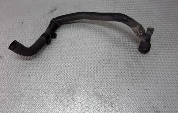 Volkswagen Polo IV 9N3 Engine coolant pipe/hose