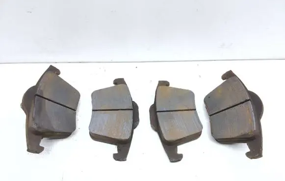 Volvo XC90 Brake pads (rear)