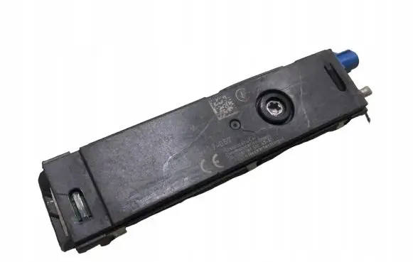 Mercedes-Benz S W223 Aerial antenna amplifier A2239053402