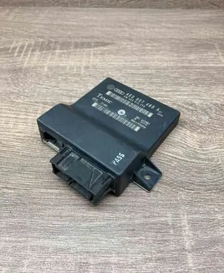 Audi A8 S8 D3 4E Gateway control module 4E0907468A