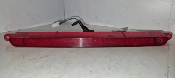 Mitsubishi Outlander Third/center stoplight P2082QF09M