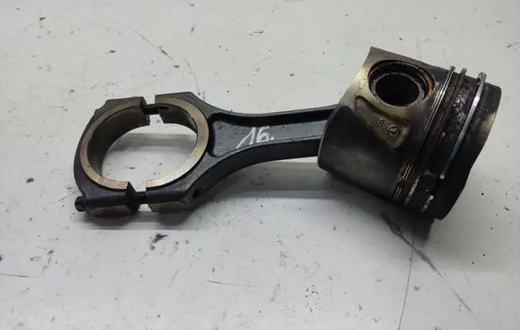 Mercedes-Benz Sprinter W906 Piston with connecting rod 65100