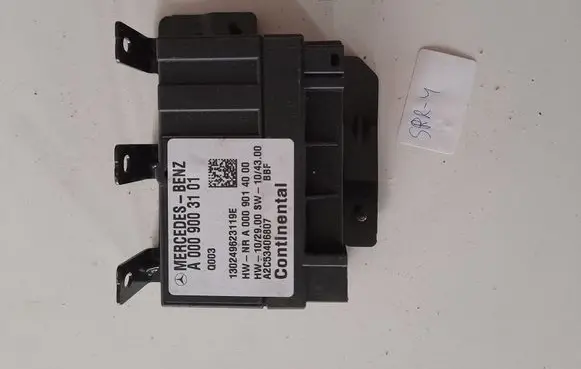 Mercedes-Benz Sprinter W906 Fuel injection pump control unit/module A0009003101 130249623119E