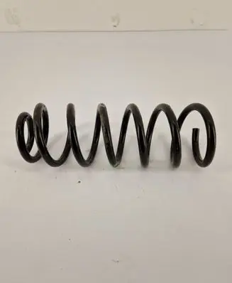 Mercedes-Benz C W205 Front coil spring 