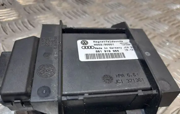 Volkswagen PASSAT CC Other control units/modules 561919965