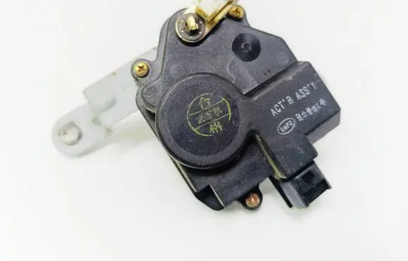 KIA Carens I Tailgate boot lock/latch motor 