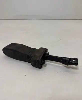 Audi Q3 8U Rear door check strap stopper 8U0839249