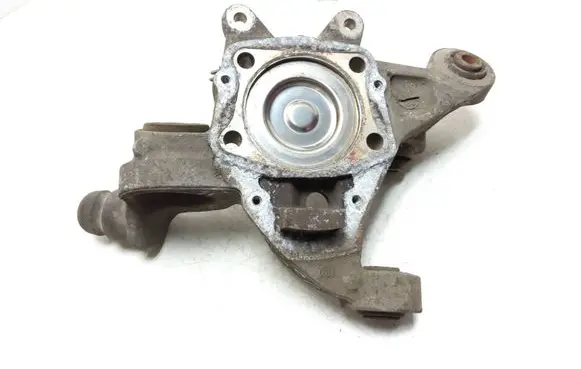 Volvo V70 Rear wheel hub 9200624