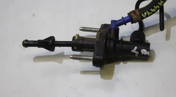 Toyota Yaris Clutch slave cylinder 