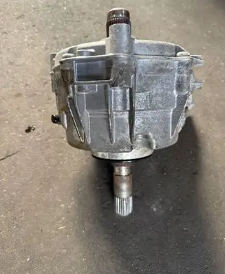 Gearbox transfer box case
