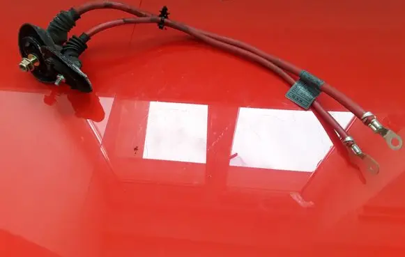 BMW X3 E83 Positive cable (battery) 13318810 2Z002113