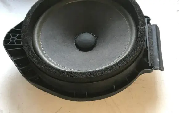 Opel Insignia A Front door speaker 13257499