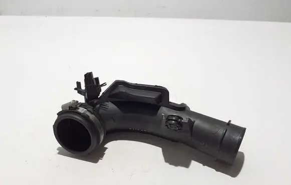Renault Clio V Air intake duct part 165767789R