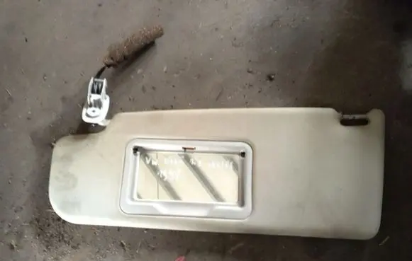 Volkswagen Golf IV Sun visor