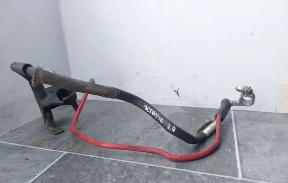 Skoda Octavia Mk2 (1Z) Positive cable (battery) 1K0971228L