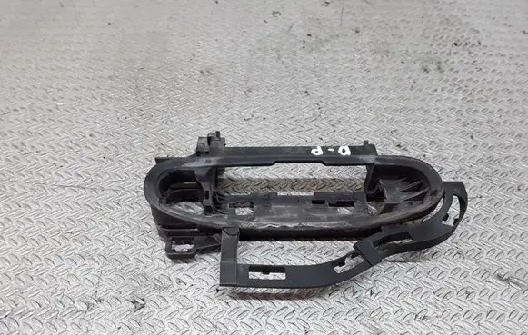 Audi A6 S6 C6 4F Front door exterior handle/bracket 4F0837886