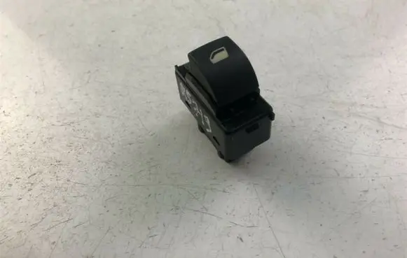 Citroen Berlingo Electric window control switch 96624281 K5719
