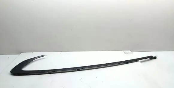 BMW 4 F32 F33 Rear side glass trim 9737306