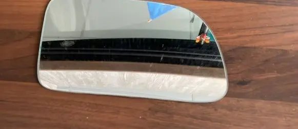Mitsubishi Colt Wing mirror glass 