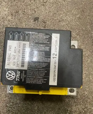 Volkswagen PASSAT B6 Airbag control unit/module 3C0909605M 00910000