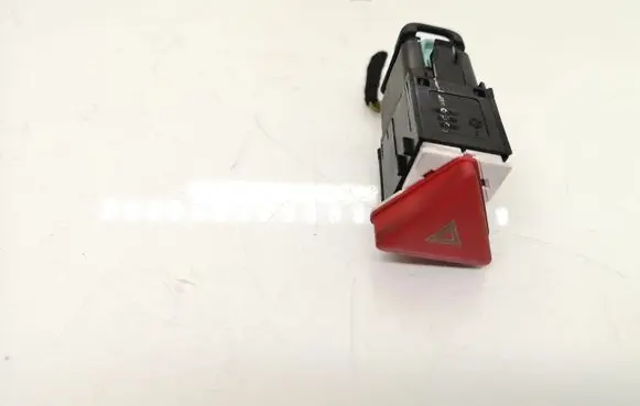 Volkswagen Jetta V Hazard light switch 1K0953509A