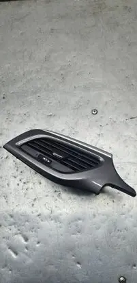 Opel Corsa E Dash center air vent grill 13377947 464000934 08547005