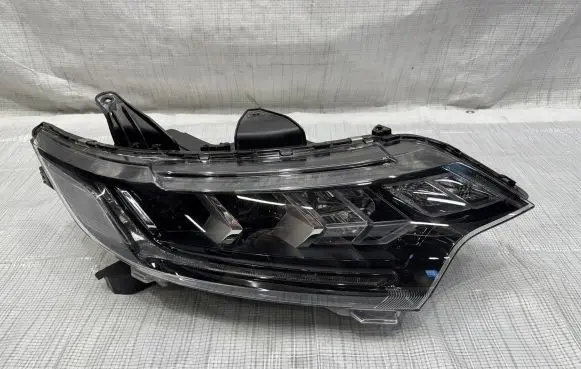 Mitsubishi Outlander Headlight/headlamp