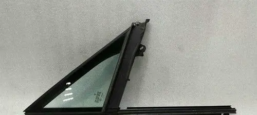 Porsche Panamera (970) Front door window glass four-door 97054231206
