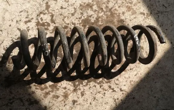 Hyundai i40 Rear coil spring