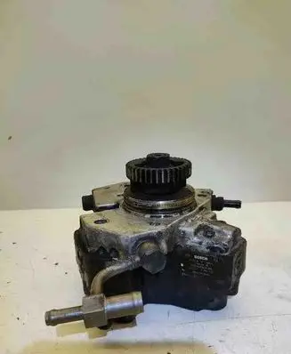 BMW 7 E65 E66 Fuel injection high pressure pump 0445010108 7793650