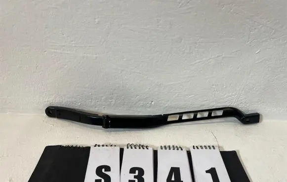 Mercedes-Benz GLS X166 Front wiper blade arm A1668200744