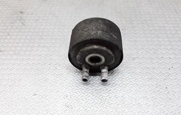 Nissan Pathfinder R51 Oil filter mounting bracket
