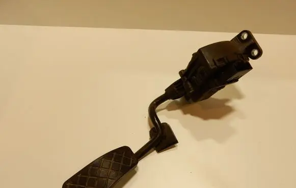 Audi A6 S6 C6 4F Accelerator throttle pedal 4F2721523 49191
